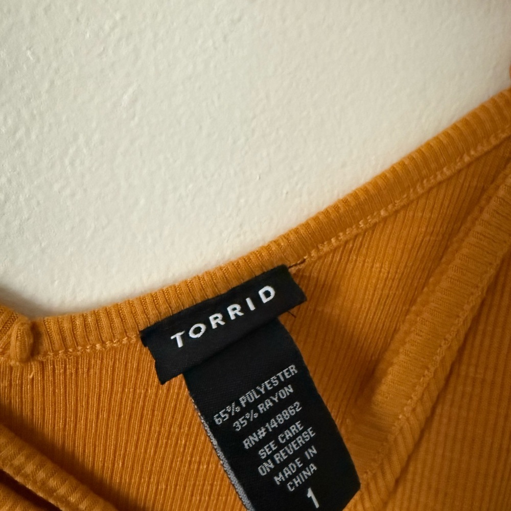 Torrid Cold Shoulder Ribbed Top - Picture 5 of 6